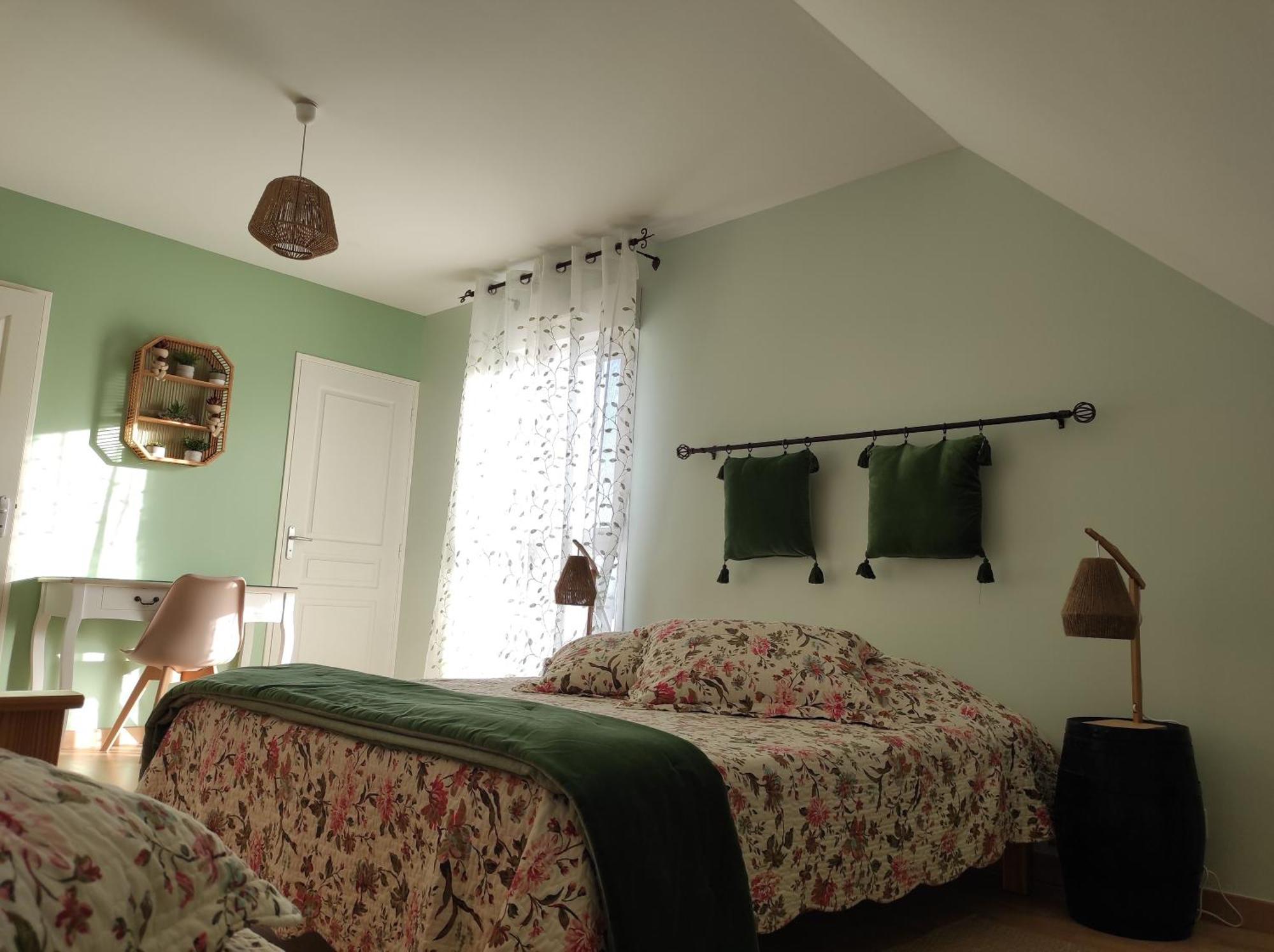 Hotel Le Logis Du Livier Saint-Georges-sur-Layon Zimmer foto